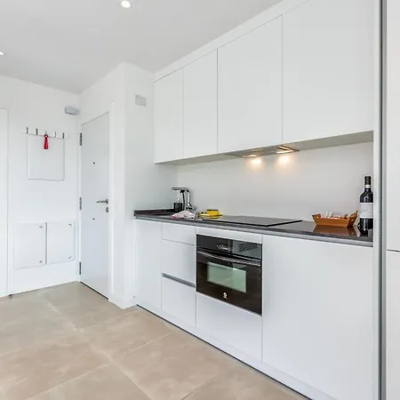 Vivi Homes - Carma Pool, Terrace, Garden&beach *