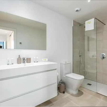 Vivi Homes - Carma Pool, Terrace, Garden&beach