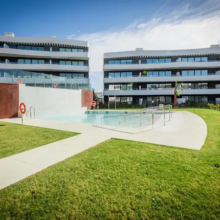 Vivi Homes - Carma Pool, Terrace, Garden&beach Apartamento