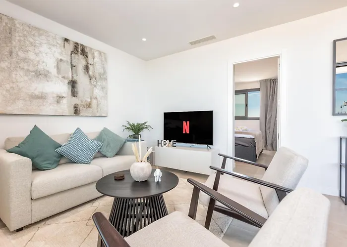 Vivi Homes - Carma Pool, Terrace, Garden & *