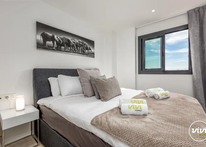 Vivi Homes - Carma Pool, Terrace, Garden &